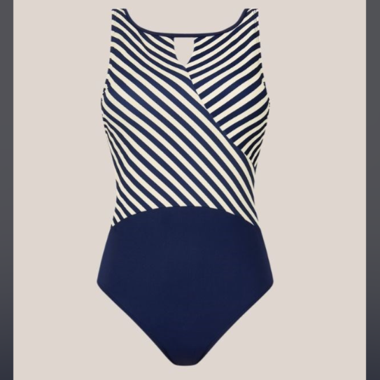 Maillot de bain Casoria 1 pièce à encolure haute
