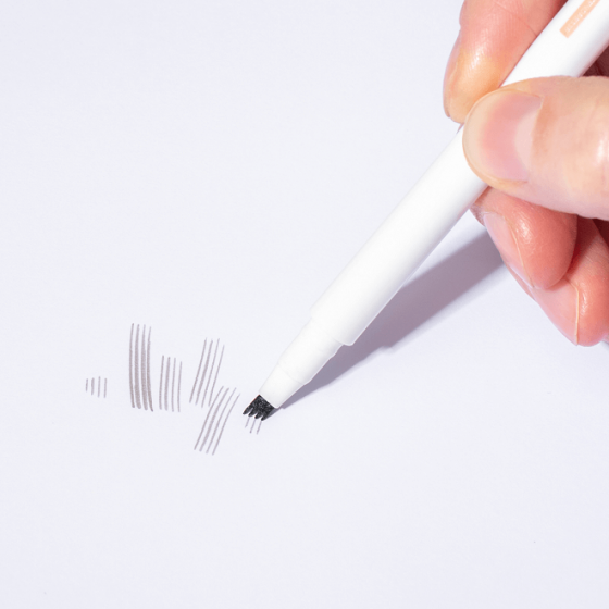 Feutres sourcils et cils